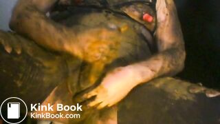 smeared in shit while dressed like a pro