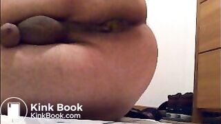 Tomi fickt seine stinkende Kackfotze