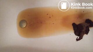 Wanne voller Kacke und Pisse mit Sperma veredelt !!!