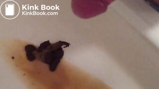 Wanne voller Kacke und Pisse mit Sperma veredelt !!!