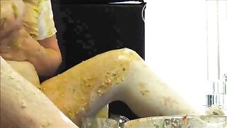 (older) Squiffalicky the Pig Gets Messy (pt 1-2)
