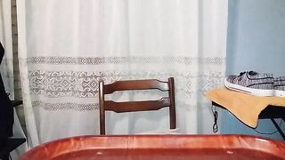 Cagando en bandeja