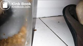 Pooping and peeing In Mug 512018