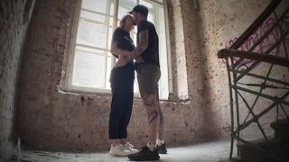 Wild sex in an abandoned building????