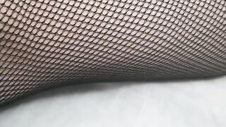 Little Star lets herself be filmed while rewarding the hard cock