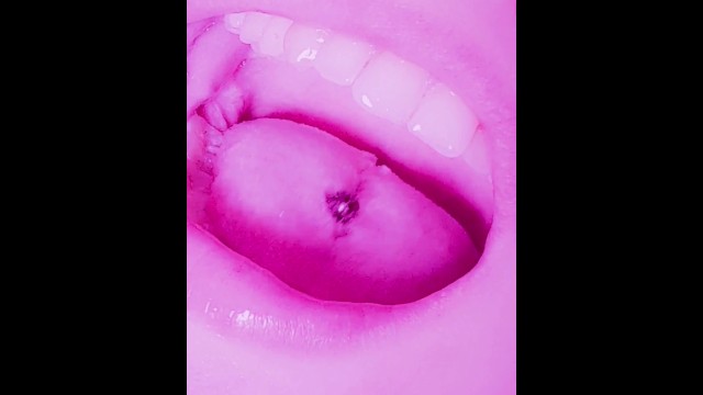 Have a look inside my mouth ????