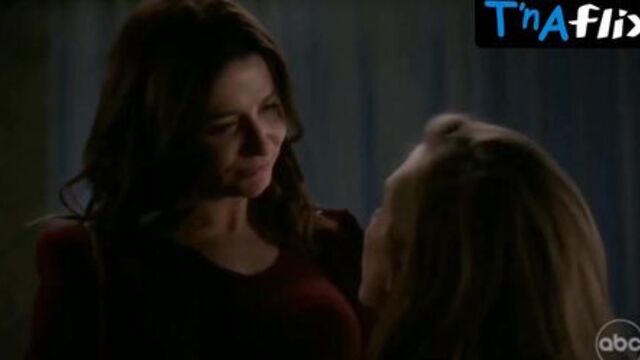 Caterina Scorsone Lesbian Scene  in Grey'S Anatomy