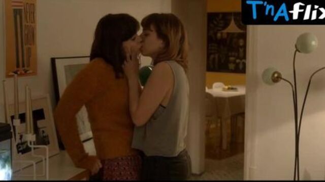 Laia Costa Lesbian Scene  in Cites