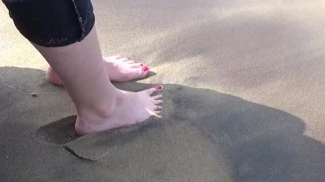 Hot Little Red Toes In The Sand At The Lake. (Ali Darling, Pretty Little)