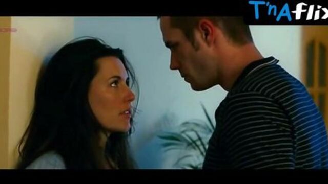 Kate Magowan Breasts Scene  in Screwed