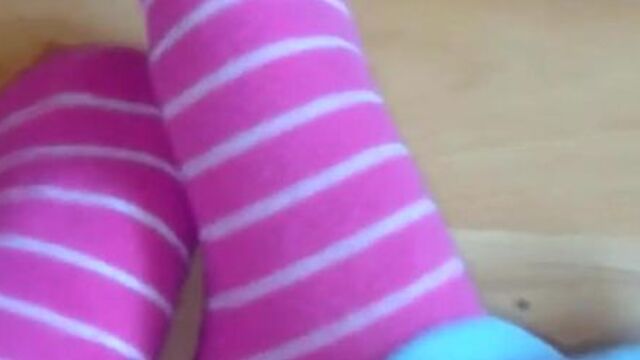 Teen Girl Show Me Her Cute Feet In Pink Socks