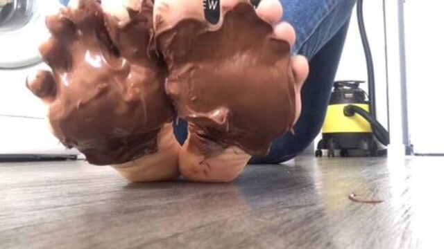 Barefoot Nutella