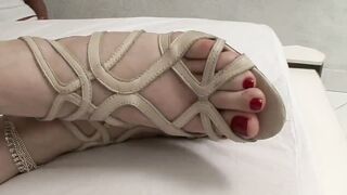 lesbian feet fetish