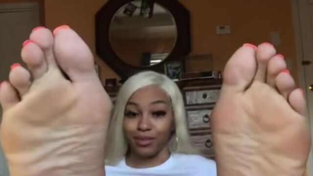 Ebony Stepdaughter Foot JOI