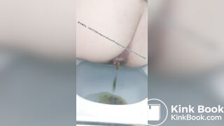 Beautiful women pooping in the toilet 3