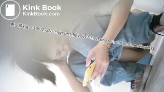 Beautiful women pooping in the toilet 4