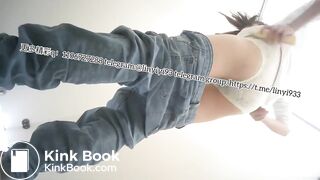 Beautiful women pooping in the toilet 4