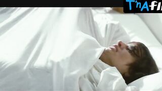 Penelope Cruz Breasts Scene  in Broken Embraces