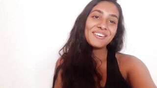Fit Brazillian Girl Sniffs Her Own Feet