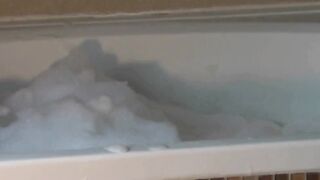 Milf bath oily soles