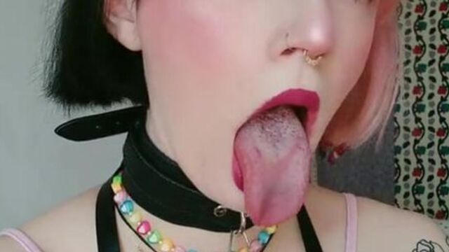 cute girl does tongue- & spitplay / ahegao