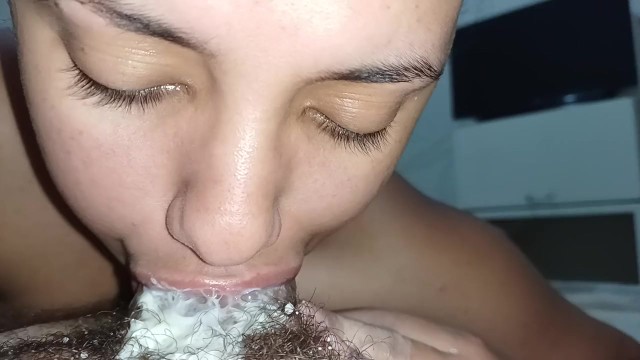 handjob hitting dick in the face in the mouth and he releases all his foamy creampie????????????????????????????????
