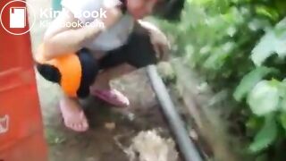 Le Borracha De Paso Real Vomitando