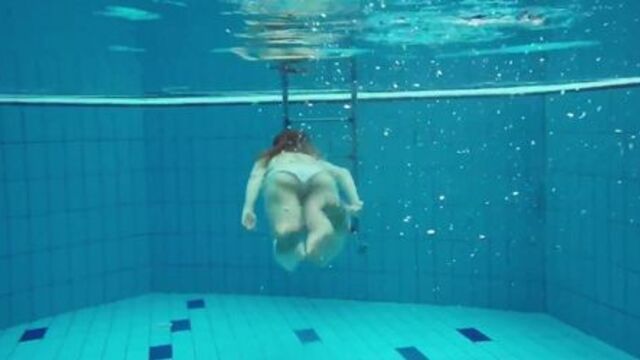 Underwater hottest girl Zelenkina swims naked