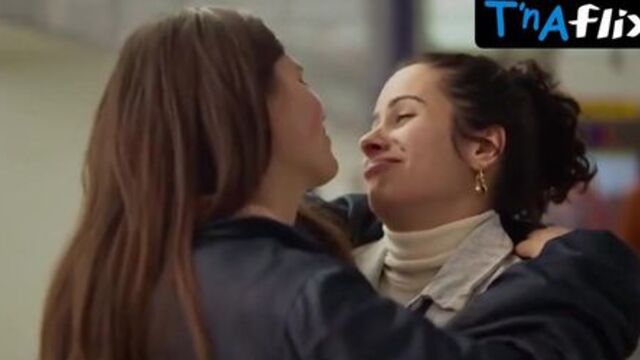 Jouman Fattal Lesbian Scene  in Anne+: The Film