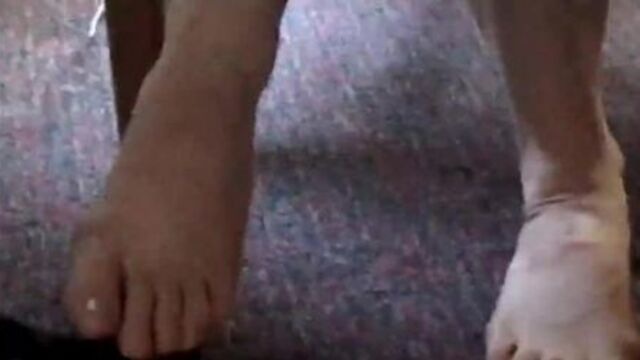 Hottie feet tease Part I