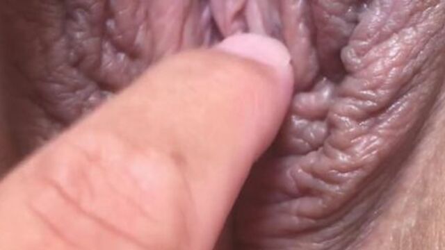 Finger in Pussy