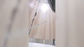 Beautiful women pooping in the toilet 67