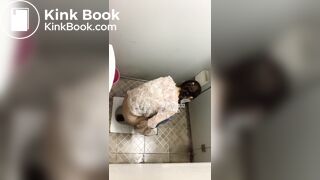 Beautiful women pooping in the toilet 74