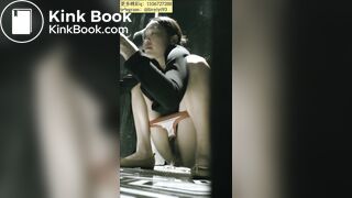 Beautiful women pooping in the toilet 80