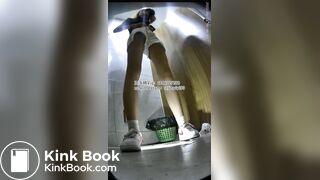 Beautiful women pooping in the toilet 87