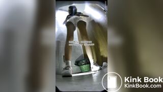 Beautiful women pooping in the toilet 87