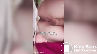 Beautiful women pooping in the toilet 89