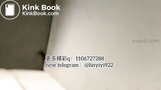 Beautiful women pooping in the toilet 91