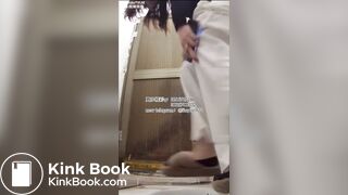 Beautiful women pooping in the toilet 96