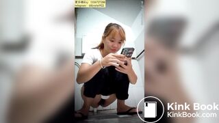 Beautiful women pooping in the toilet 97