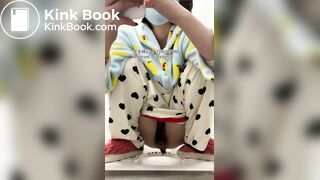 Beautiful women pooping in the toilet 101