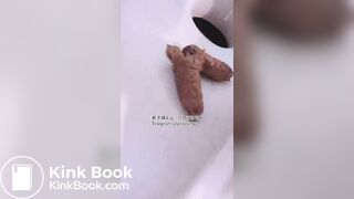 Beautiful women pooping in the toilet 105