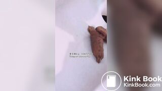 Beautiful women pooping in the toilet 105