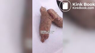 Beautiful women pooping in the toilet 105