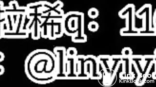 Beautiful women pooping in the toilet 128