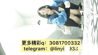 Beautiful women pooping in the toilet 136