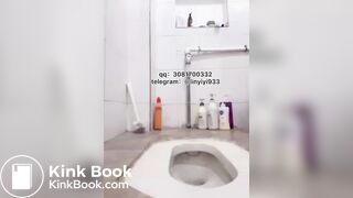 Beautiful women pooping in the toilet 136