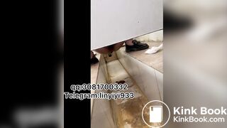 Beautiful women pooping in the toilet 137