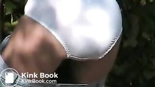 PSG - Sandra & Jeany public pantypoop #1