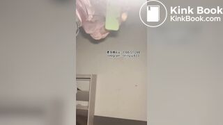 Beautiful women pooping in the toilet 143